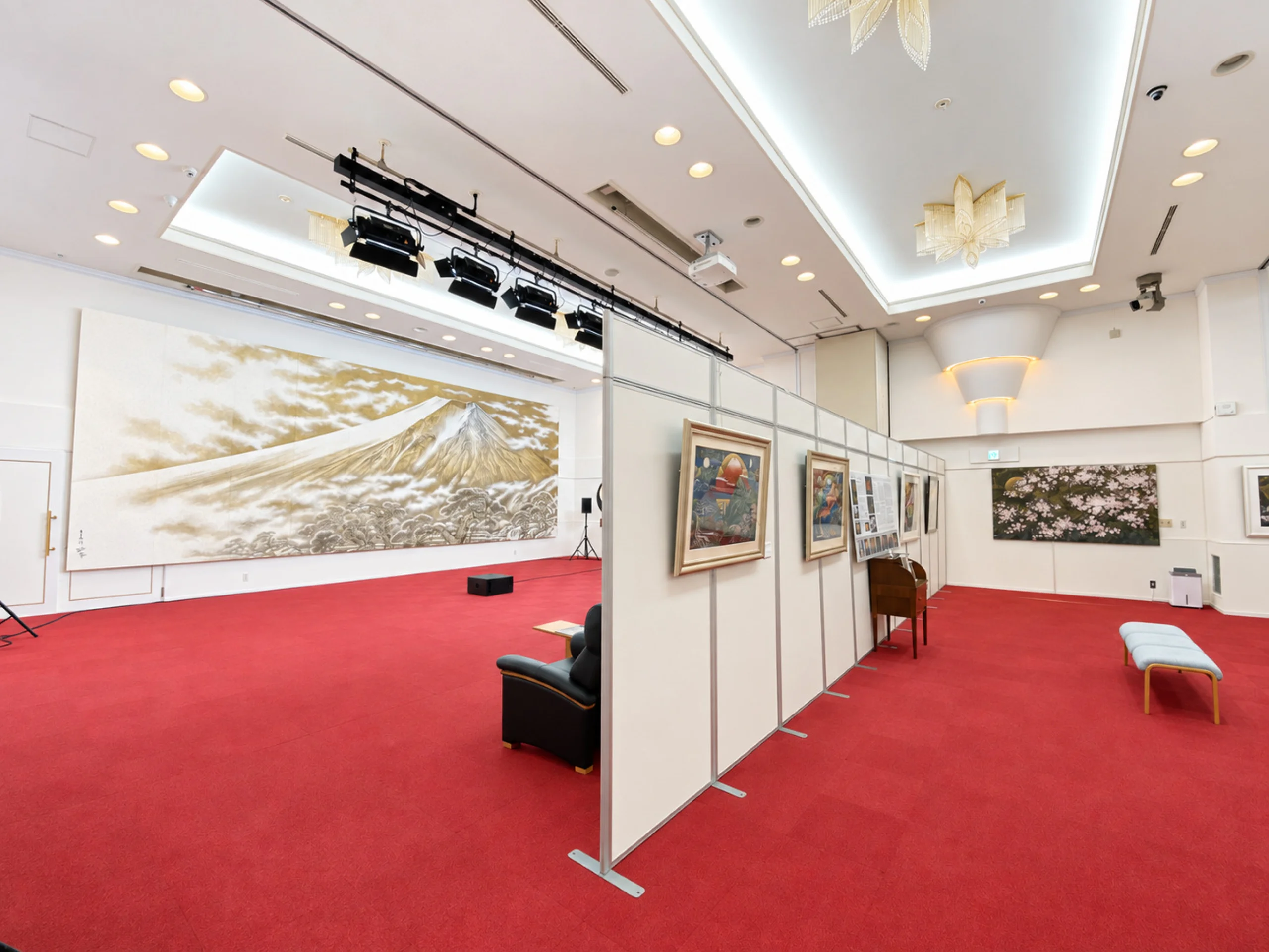 館内の美術展示